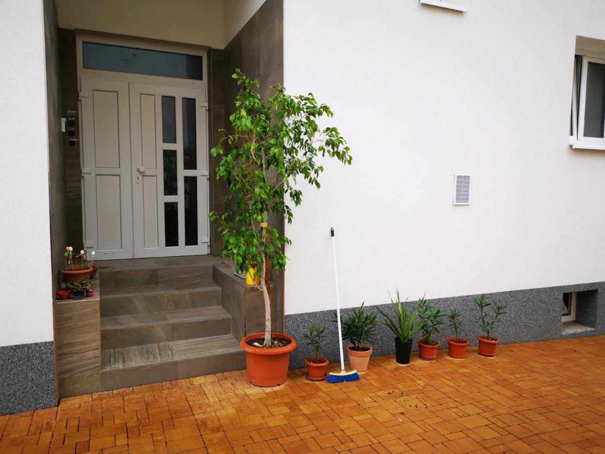 Apartmany Za Sakurou Hodonín Exterior foto